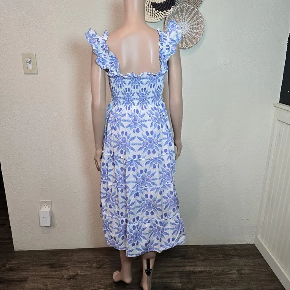 Hill House Home The Ellie Nap Dress Blue White Floral Smocked Midi Dress Medium - Picture 6 of 16
